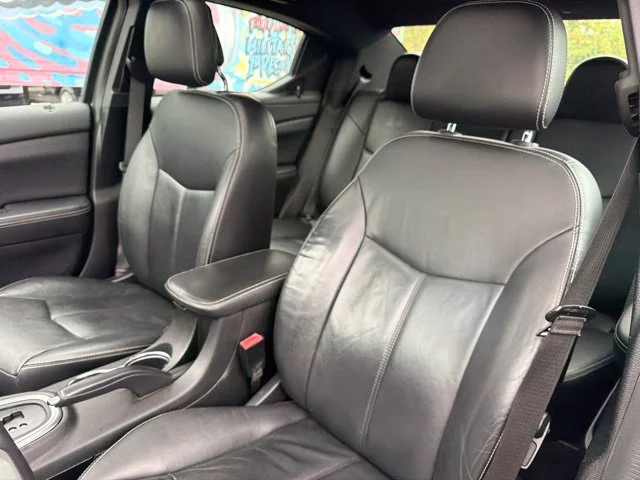 Used 2013 Black Dodge SXT image 16