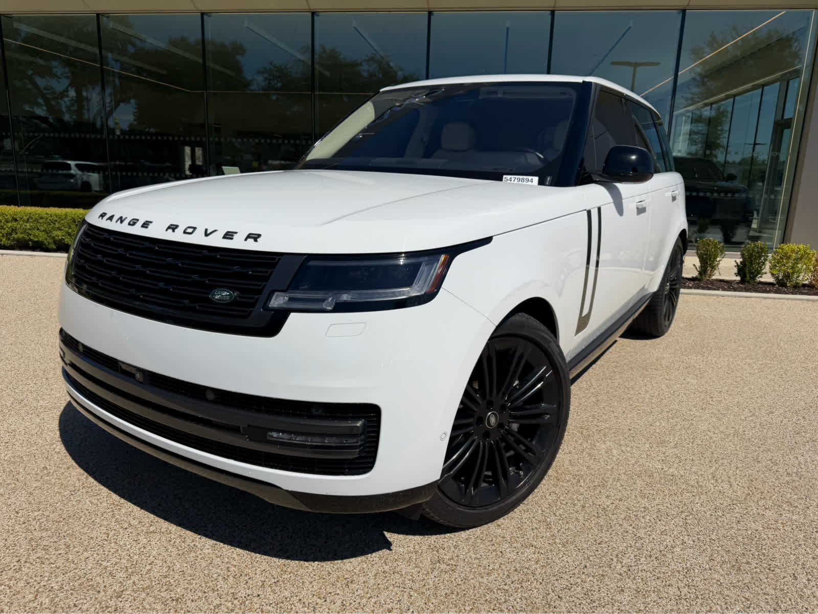 2023 Land Rover Range Rover SE