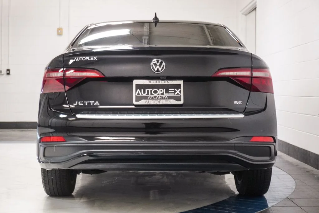 Used 2024 Black Volkswagen 1.5T SE image 31