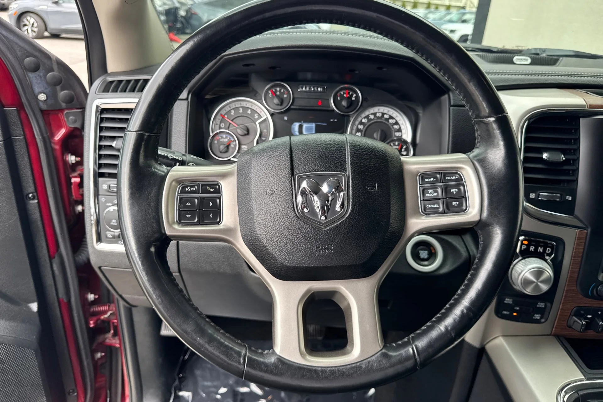 Used 2018 Delmonico Red Pearlcoat Ram Laramie image 24