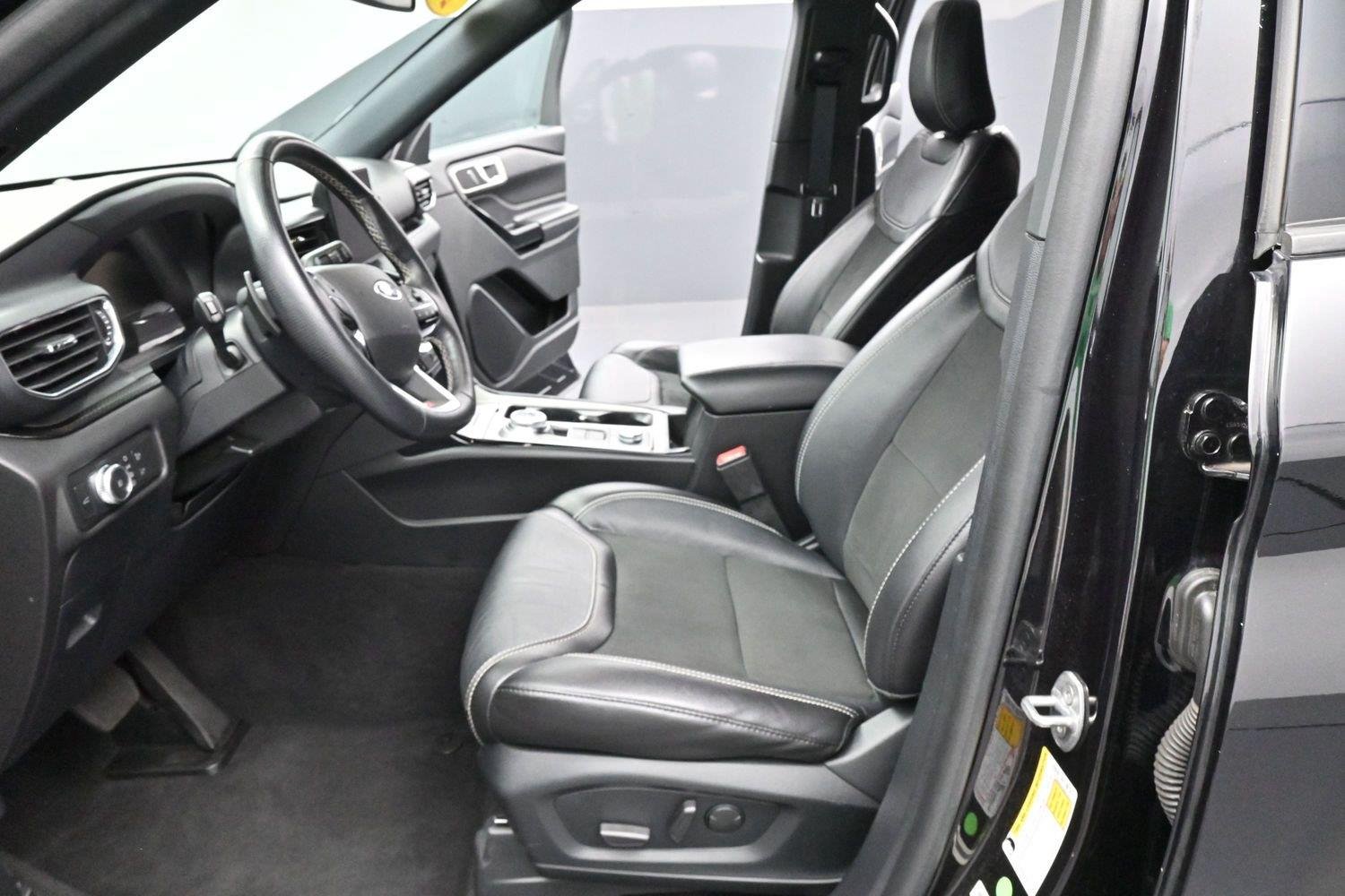Used 2022 Agate Black Ford ST image 14