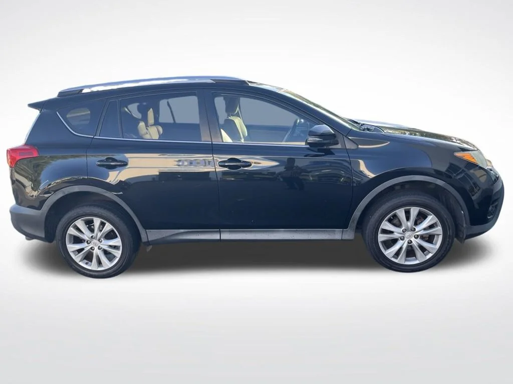 Used 2014 Black Toyota Limited image 3