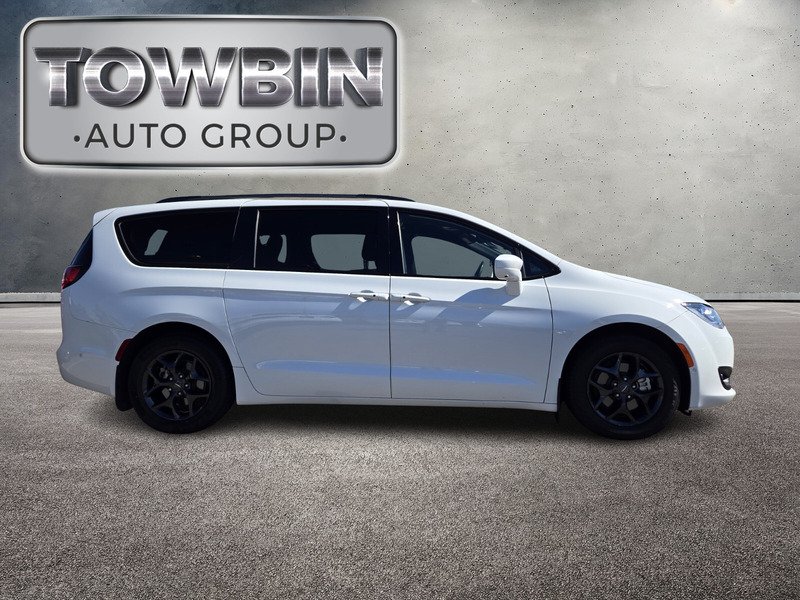 Used 2020 White Chrysler Touring L Plus image 3