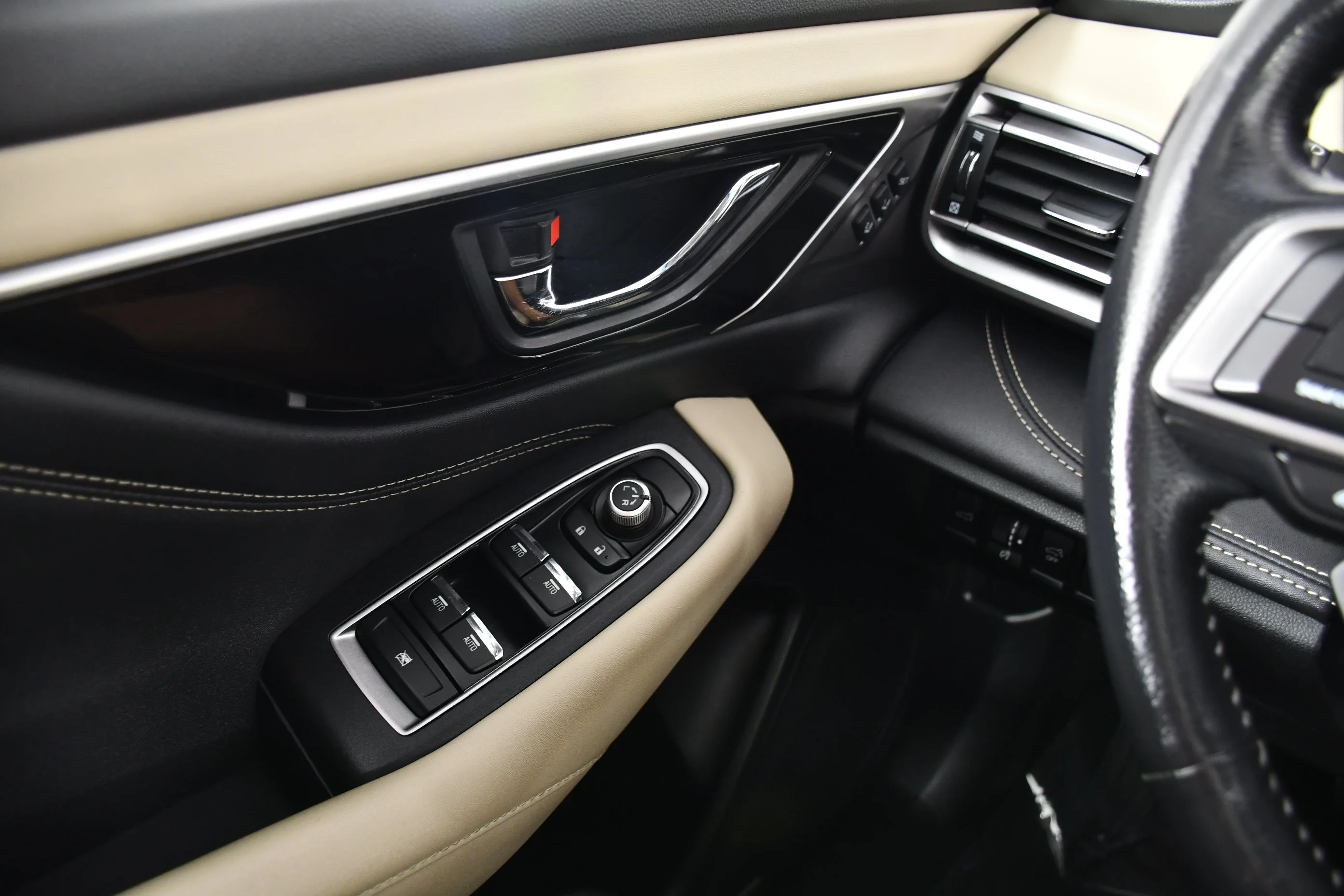 Used 2020 Tungsten Metallic Subaru Limited image 32