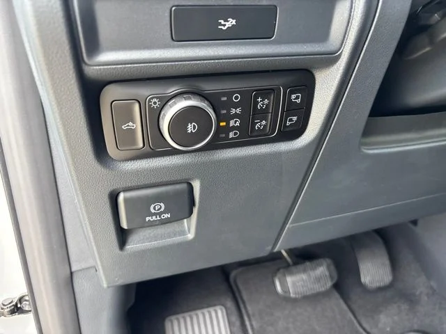 New 2026 Oxford White Ford T-Sport XLT image 49