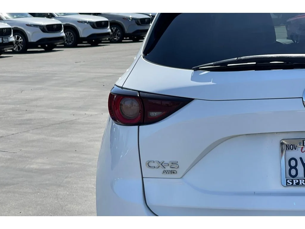 Used 2021 Snowflake White Pearl Mica Mazda Touring image 46