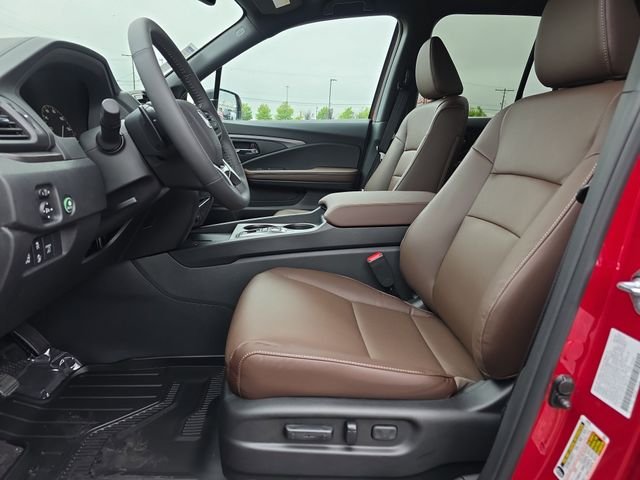 New 2026 Radiant Red Metallic II Honda RTL image 6
