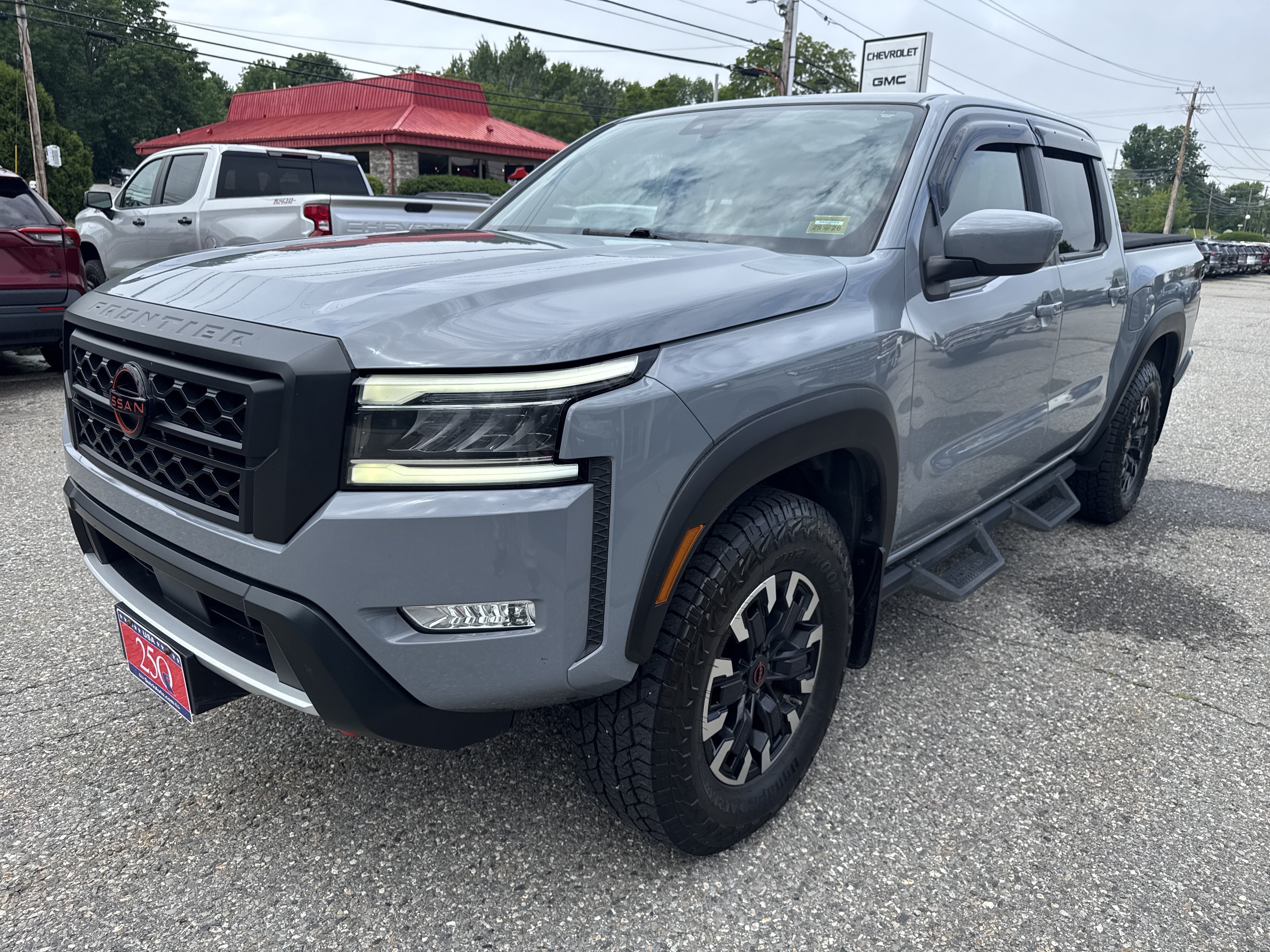 2022 Nissan Frontier PRO-4X Crew Cab 4X4's photo
