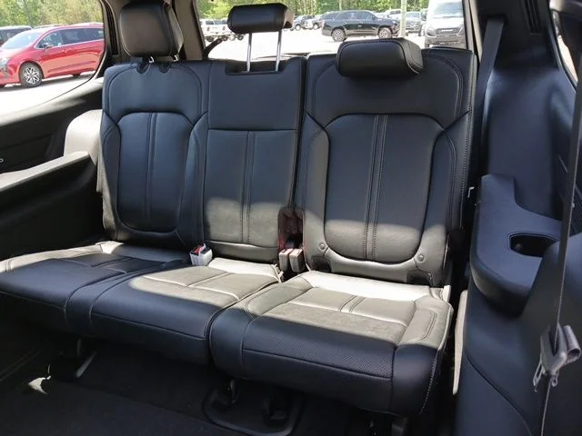 New 2026 High Gloss Black Exterior Paint Jeep Limited Altitude image 15