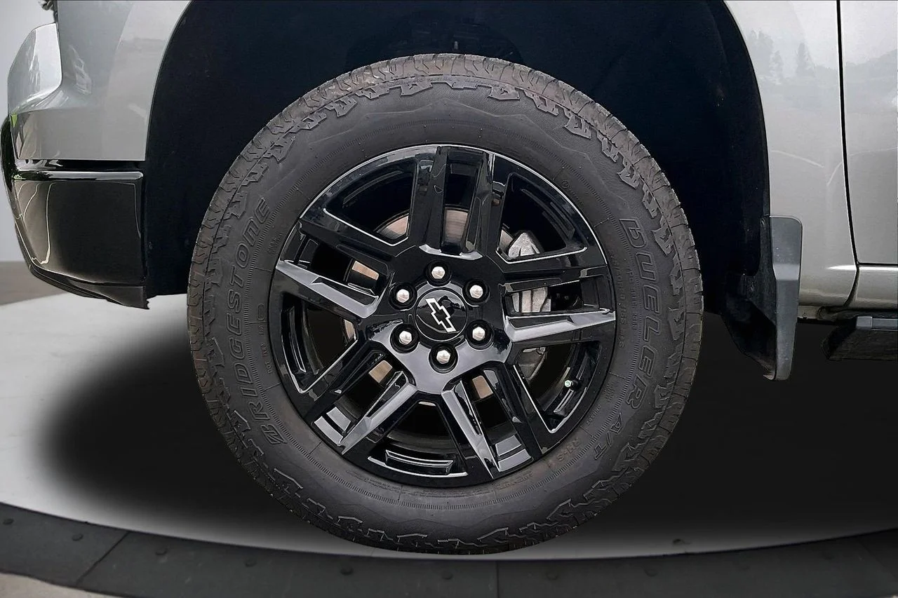 Certified Used 2025 Gray Chevrolet LT Trail Boss image 34