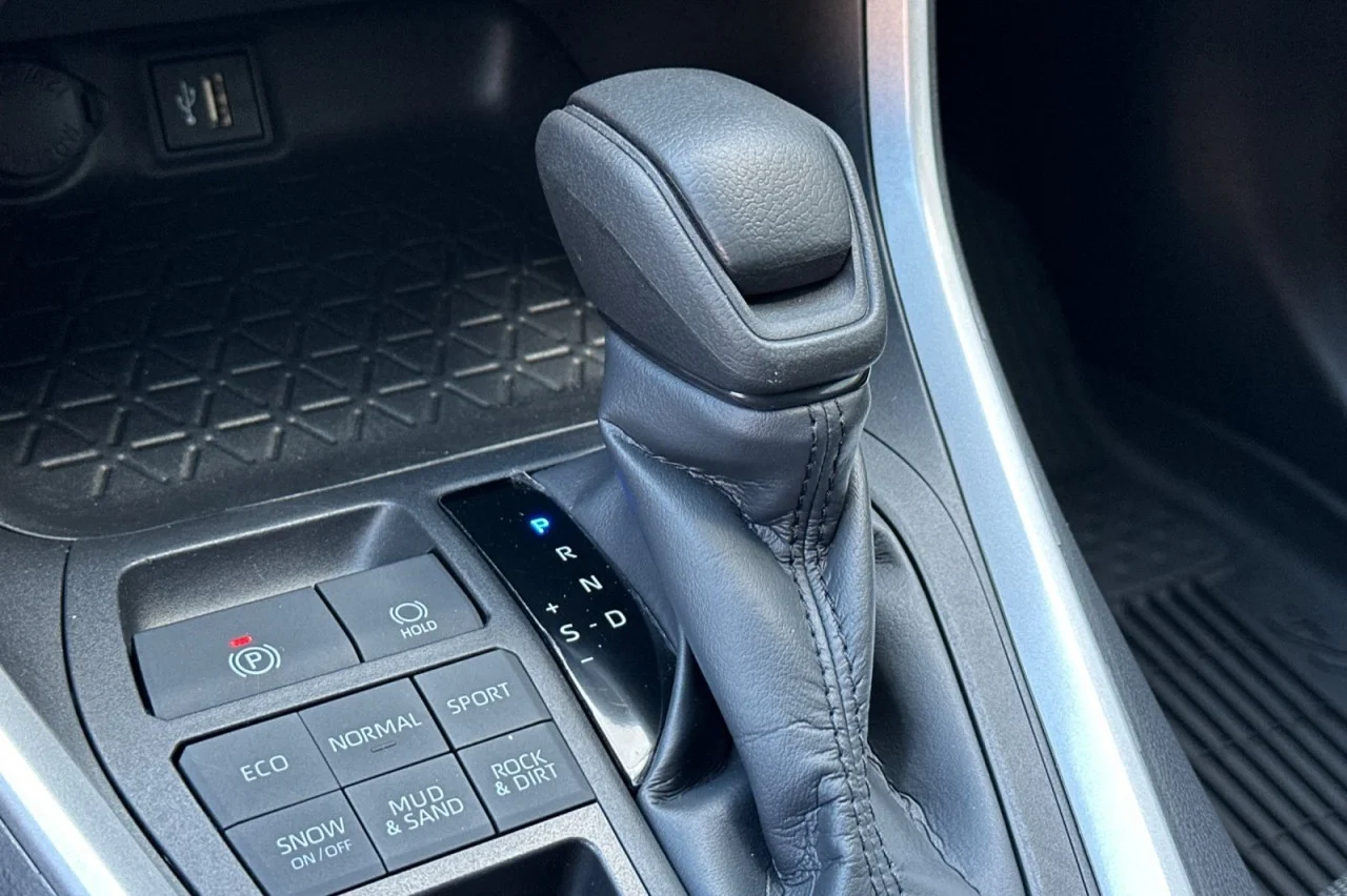 Used 2024 MAGNETIC GREY METALL Toyota LE image 20