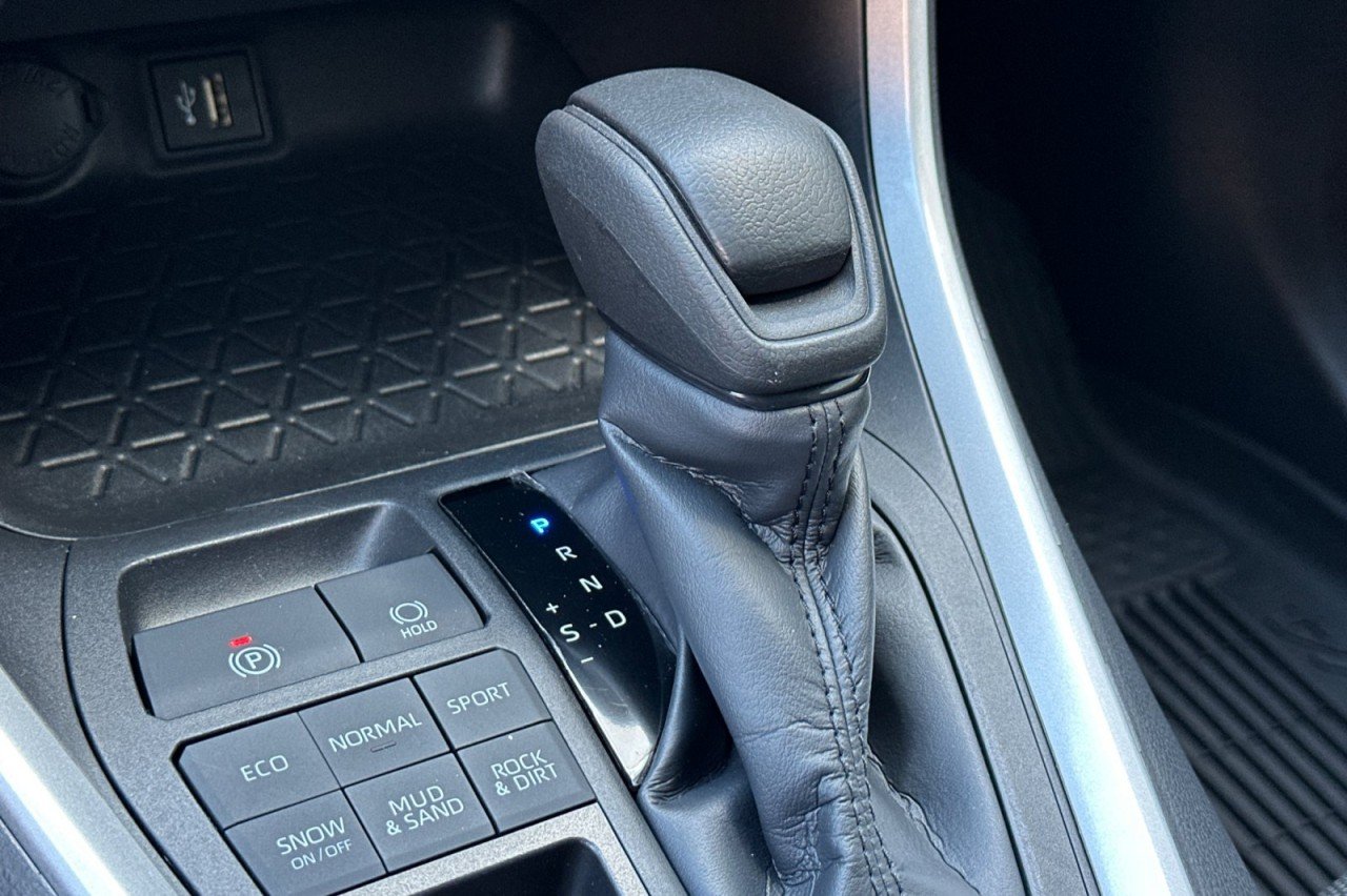 Used 2024 MAGNETIC GREY METALL Toyota LE image 20