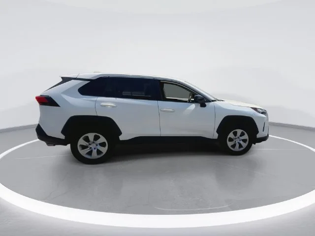 Used 2025 White Toyota LE image 12