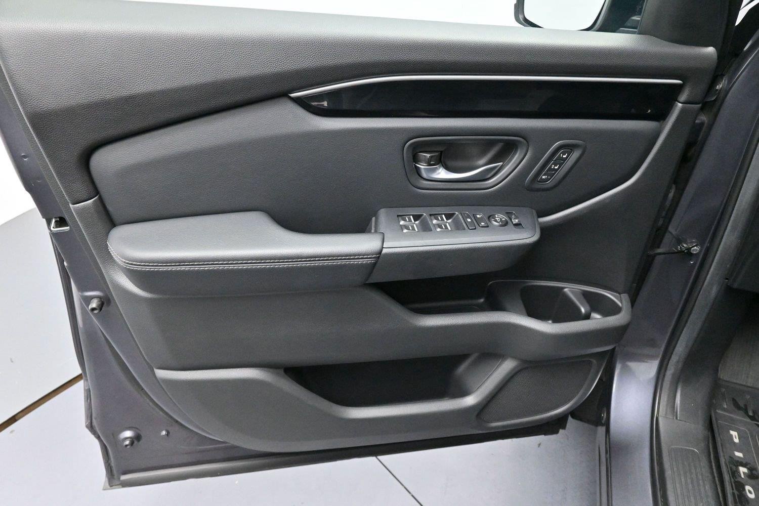 Used 2024 Gray Honda Touring image 12