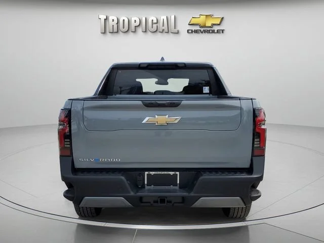 New 2026 Slate Gray Metallic Chevrolet LT - Extended Range image 4