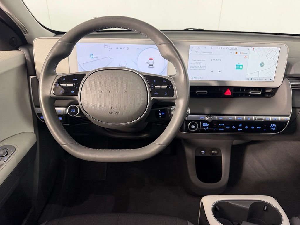 Used 2024 Green Hyundai SEL image 13