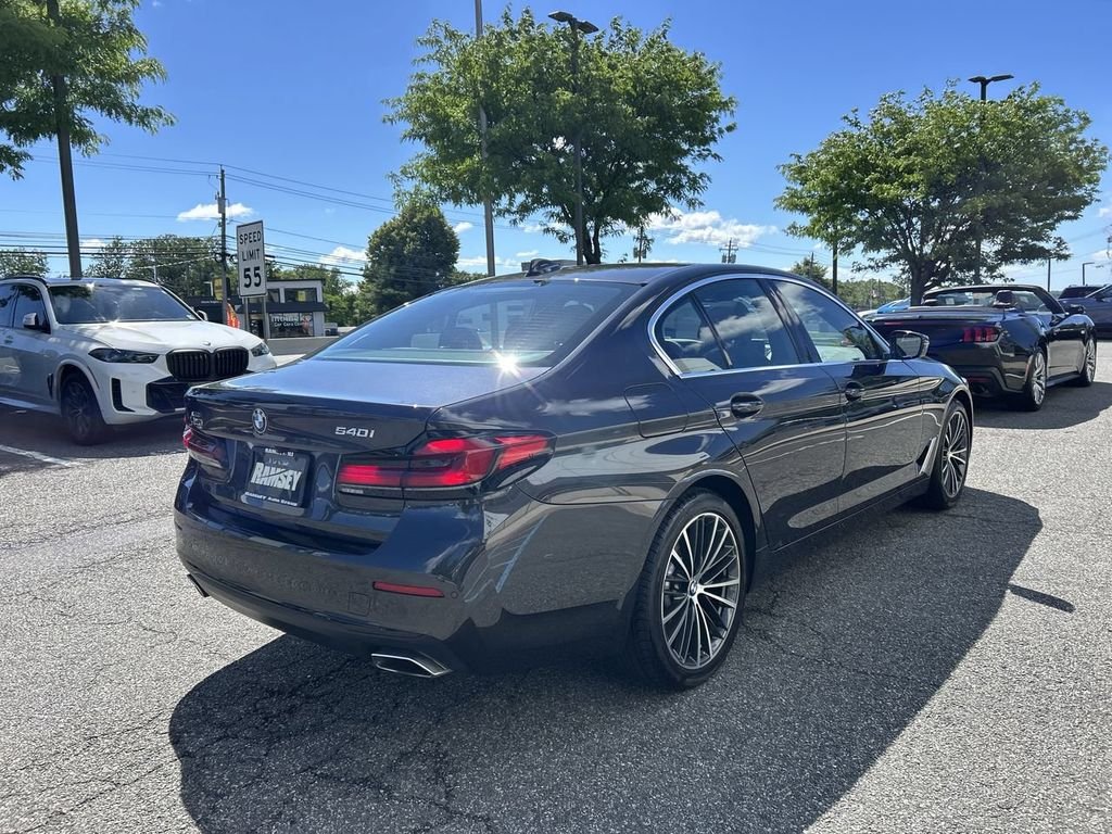 Used 2023 Dark Graphite BMW 540i xDrive image 8