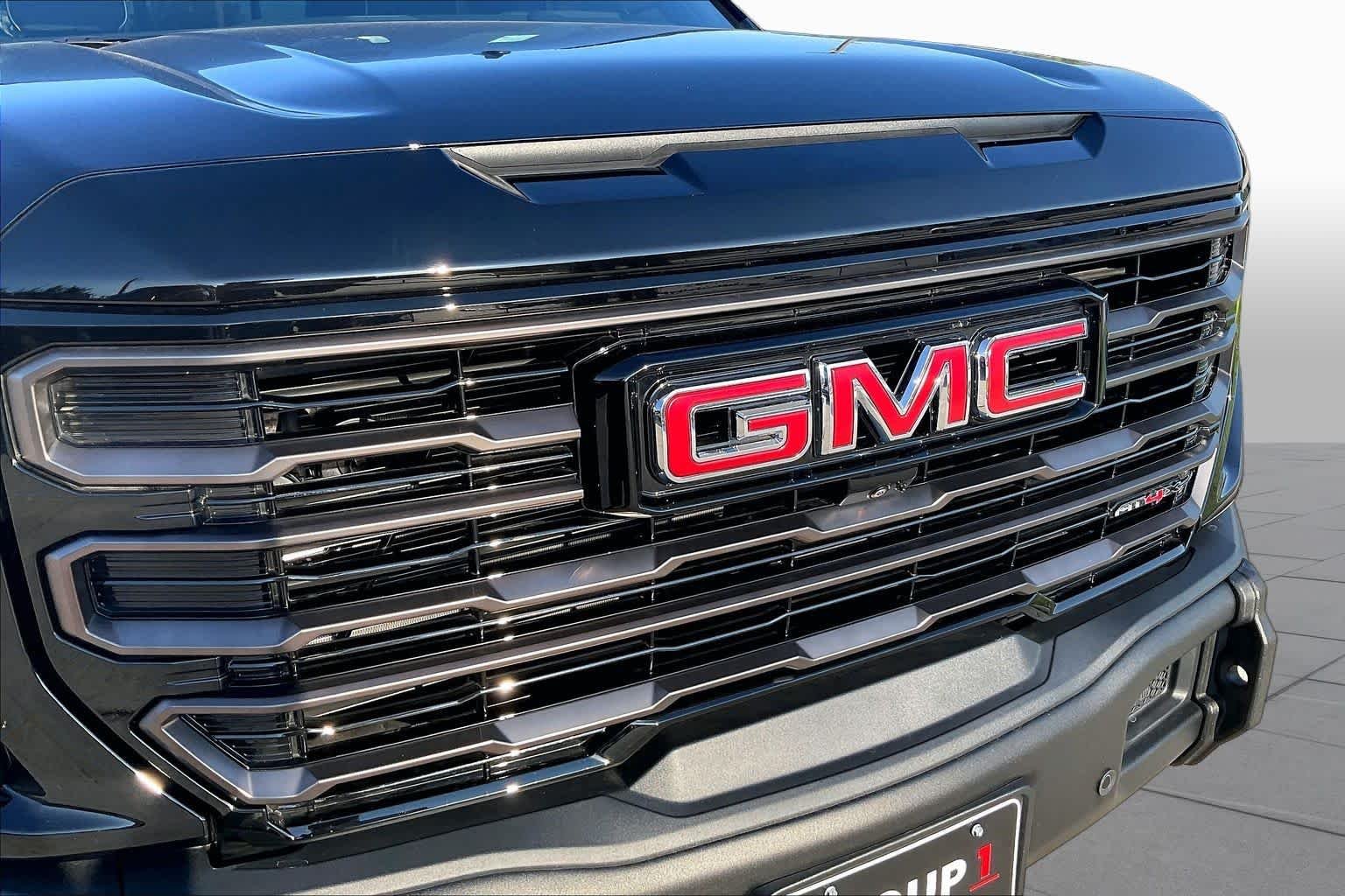 Used 2026 Onyx Black GMC AT4X image 30