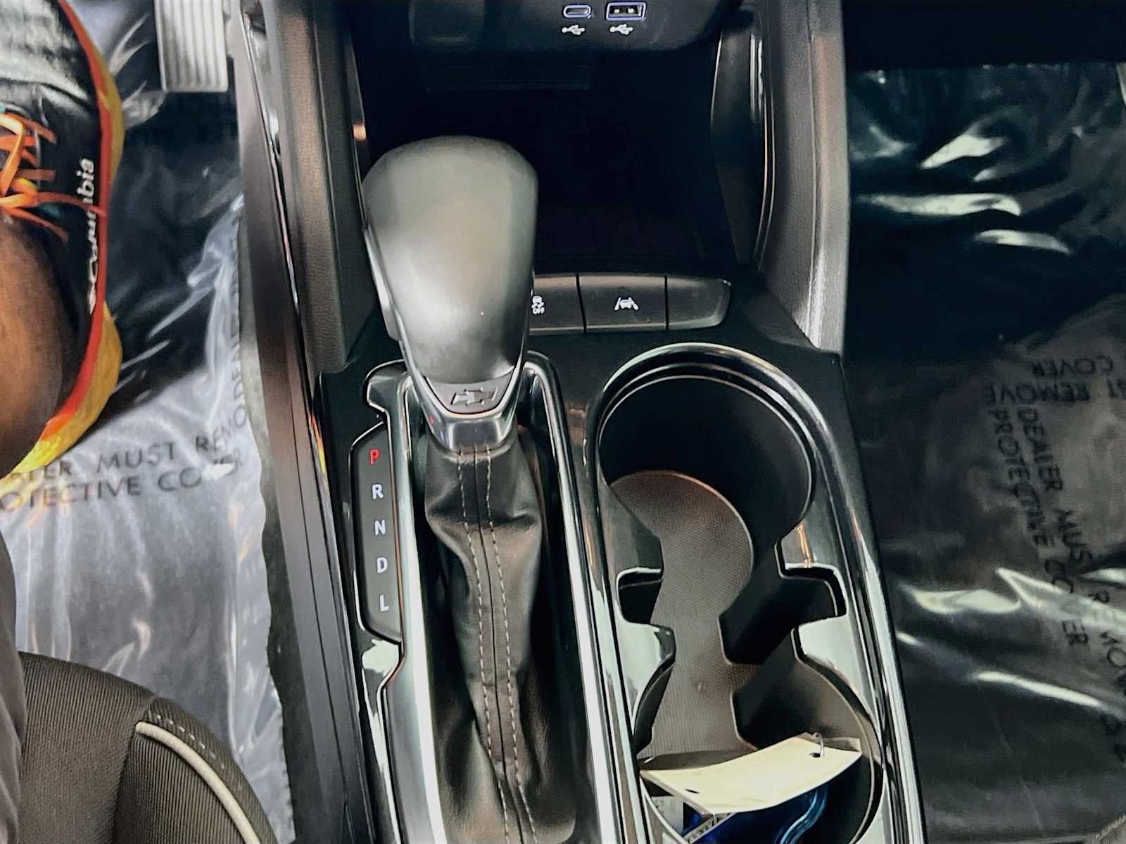 Used 2025 Summit White Chevrolet LT image 16