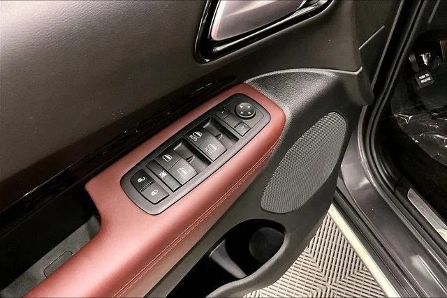 Used 2024 Vapor Gray Dodge Citadel image 32