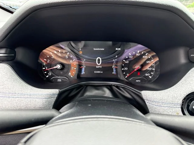 Used 2024  Jeep Latitude image 32