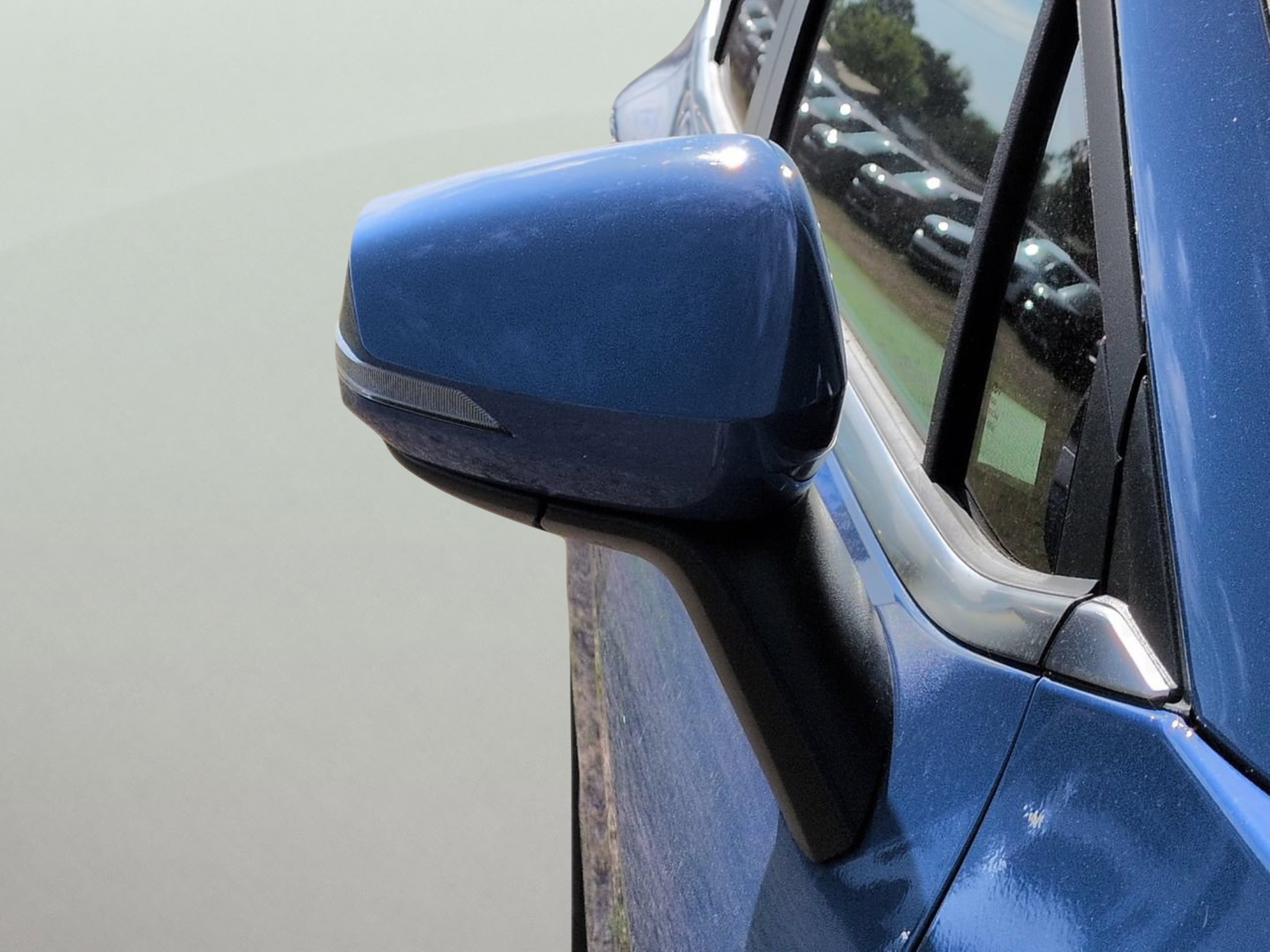 New 2026 Nebular Blue Kia EX image 40