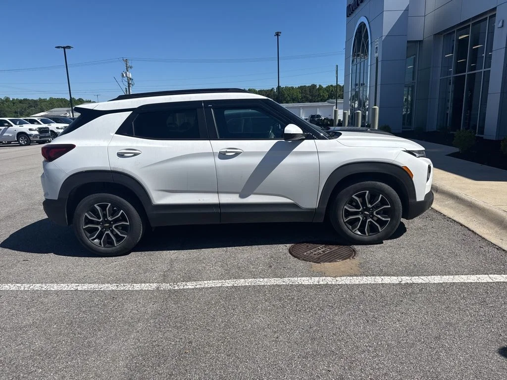 2023 Chevrolet Trailblazer Activ's photo