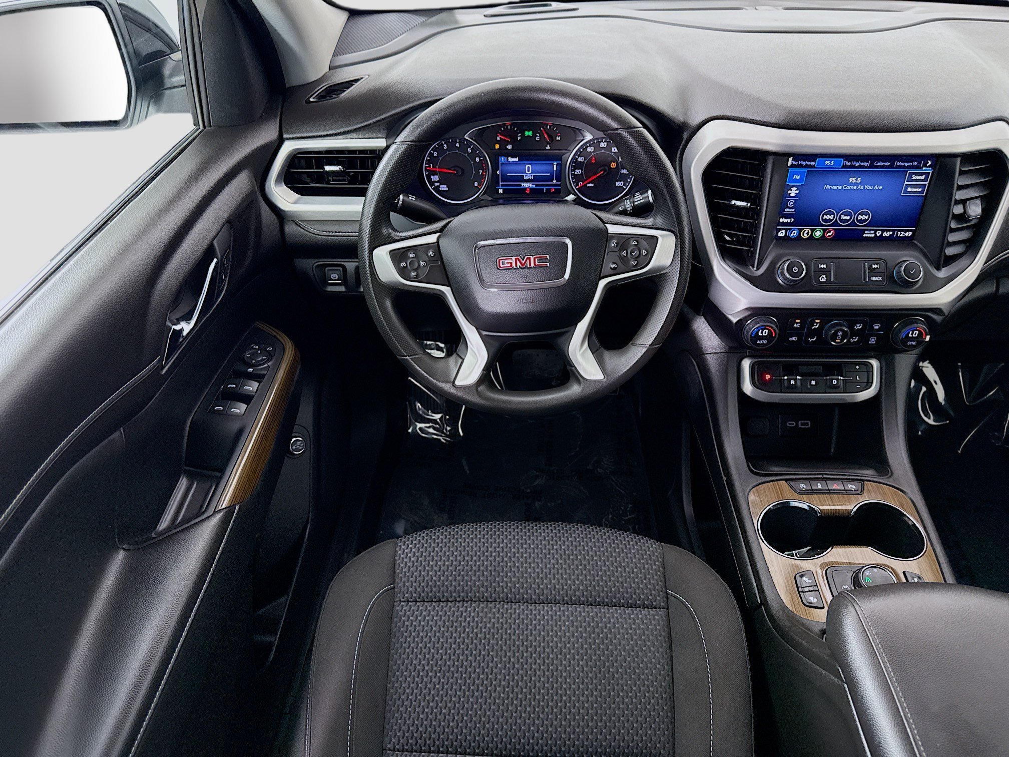 Used 2023 Summit White GMC SLE image 23