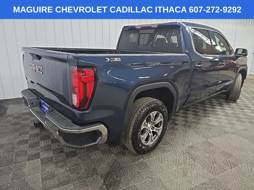 Used 2019 Blue GMC SLE image 10