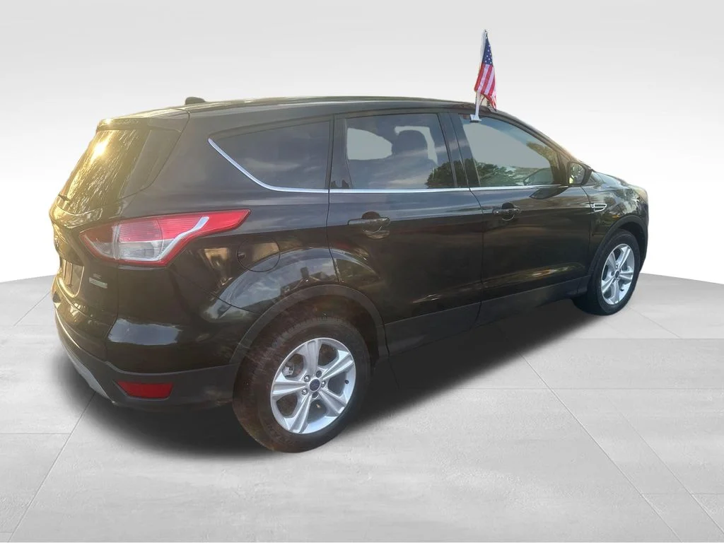 Used 2014 Black Ford SE image 28