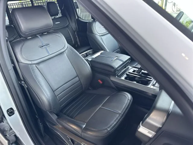 Used 2025 White Ford Platinum image 28