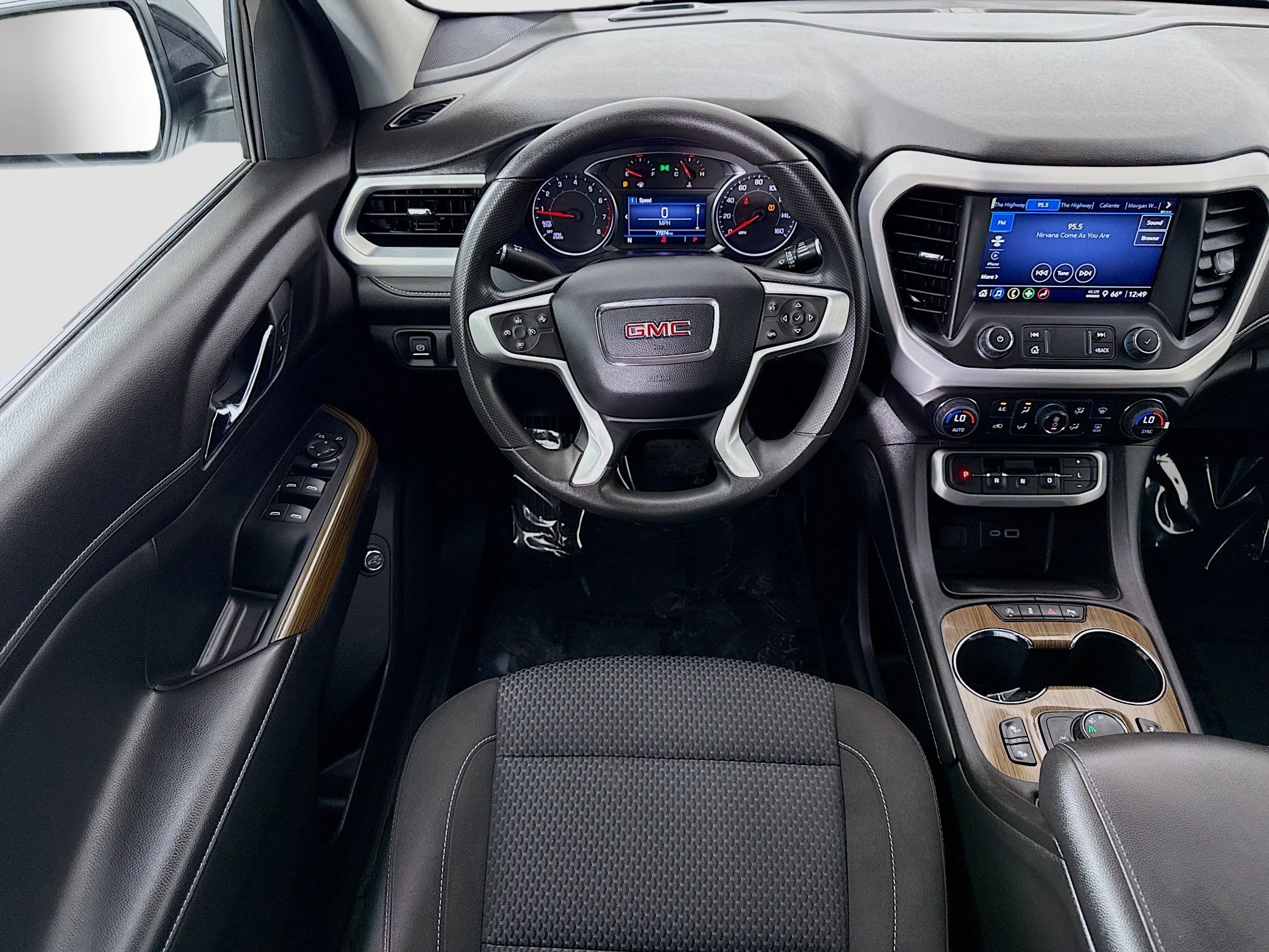 Used 2023 Summit White GMC SLE image 23