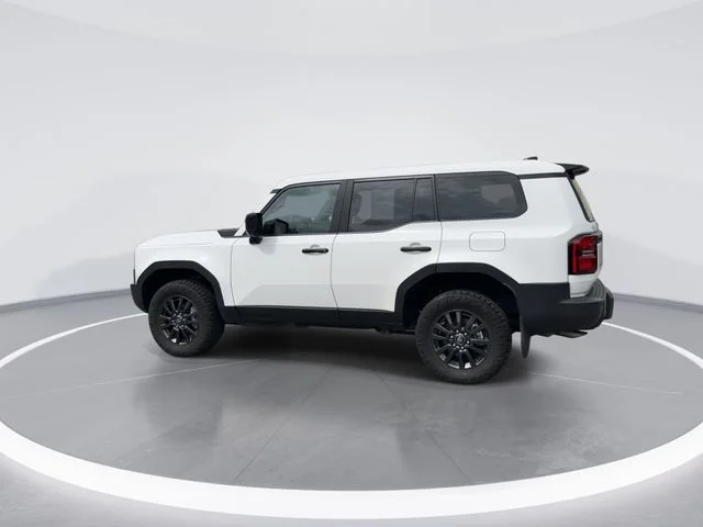 Used 2024 White Toyota 1958 image 5