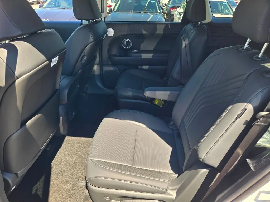 New 2026 White Pearl Hyundai SEL image 18