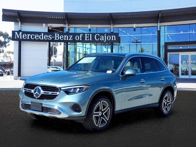 New 2027 Silver Mercedes-Benz GLC 300 image 1