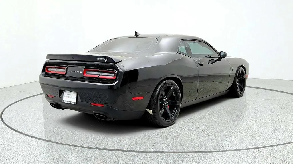 Used 2017 Pitch Black Clearcoat Dodge SRT Hellcat Coupe w/ 8-Speed Automatic & Power Sunroof image 5