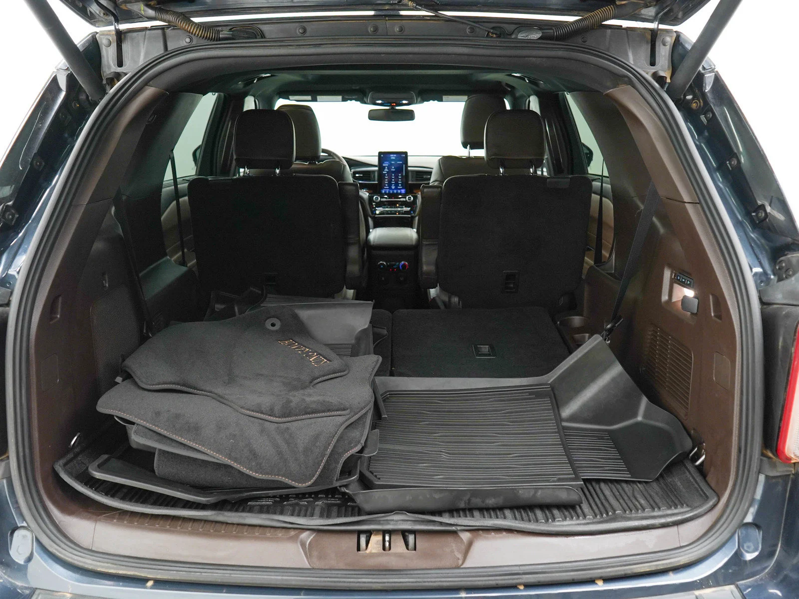 Used 2024 Blue Metallic Ford King Ranch image 18