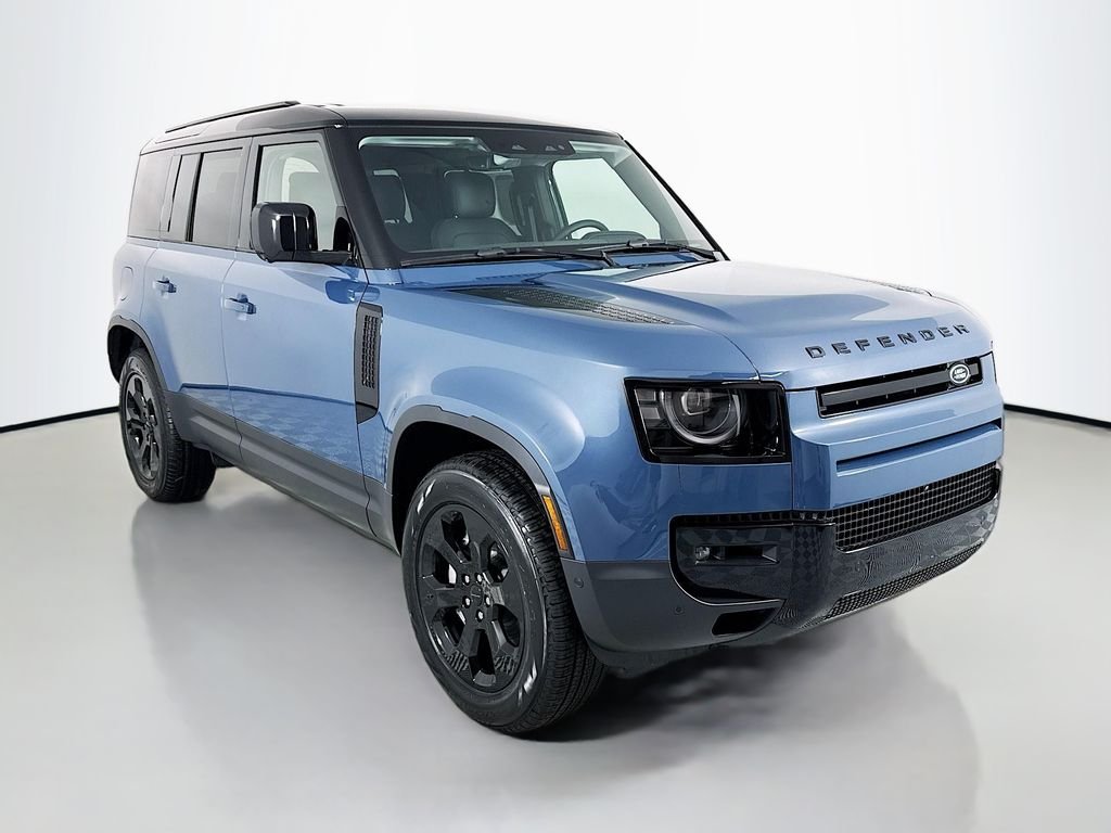 New 2026 Tasman Blue Land Rover S image 7
