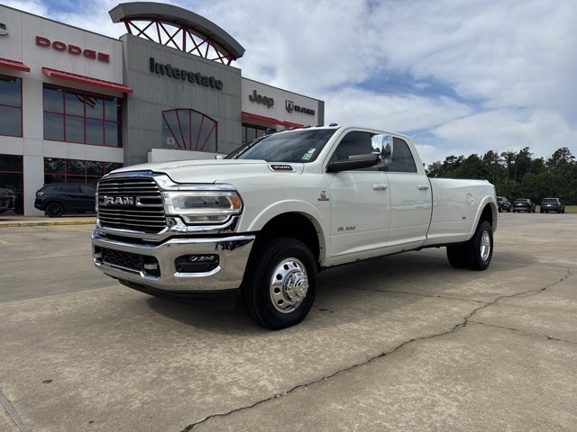 2022 RAM 3500 Laramie 4X4 Crew Cab LWB's photo