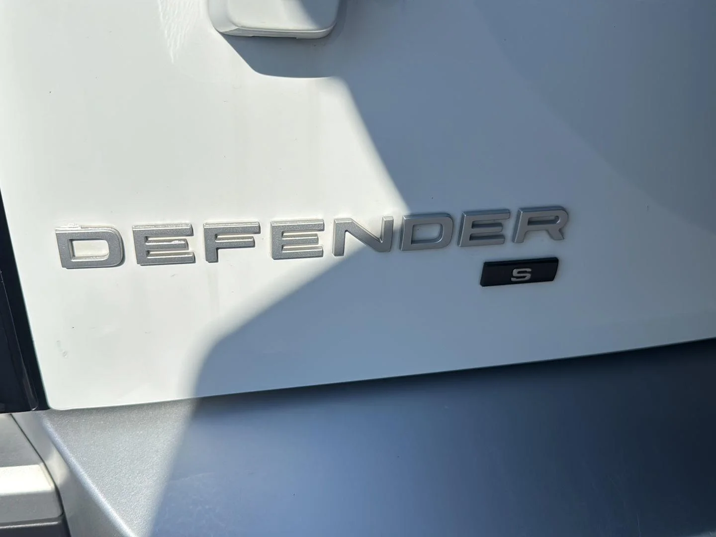 Used 2020 Fuji White Land Rover S image 19