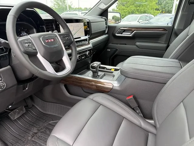 New 2026 Summit White GMC Elevation image 18