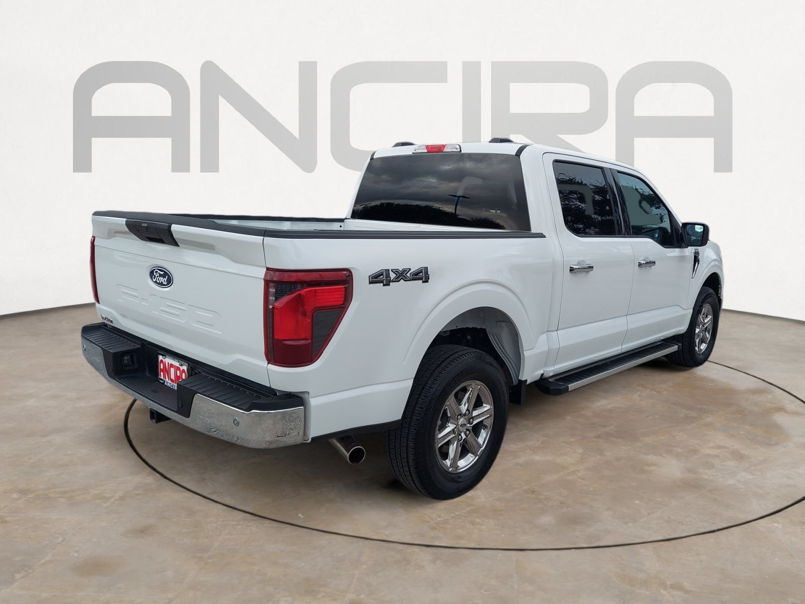 Used 2025 Oxford White Ford XLT image 10