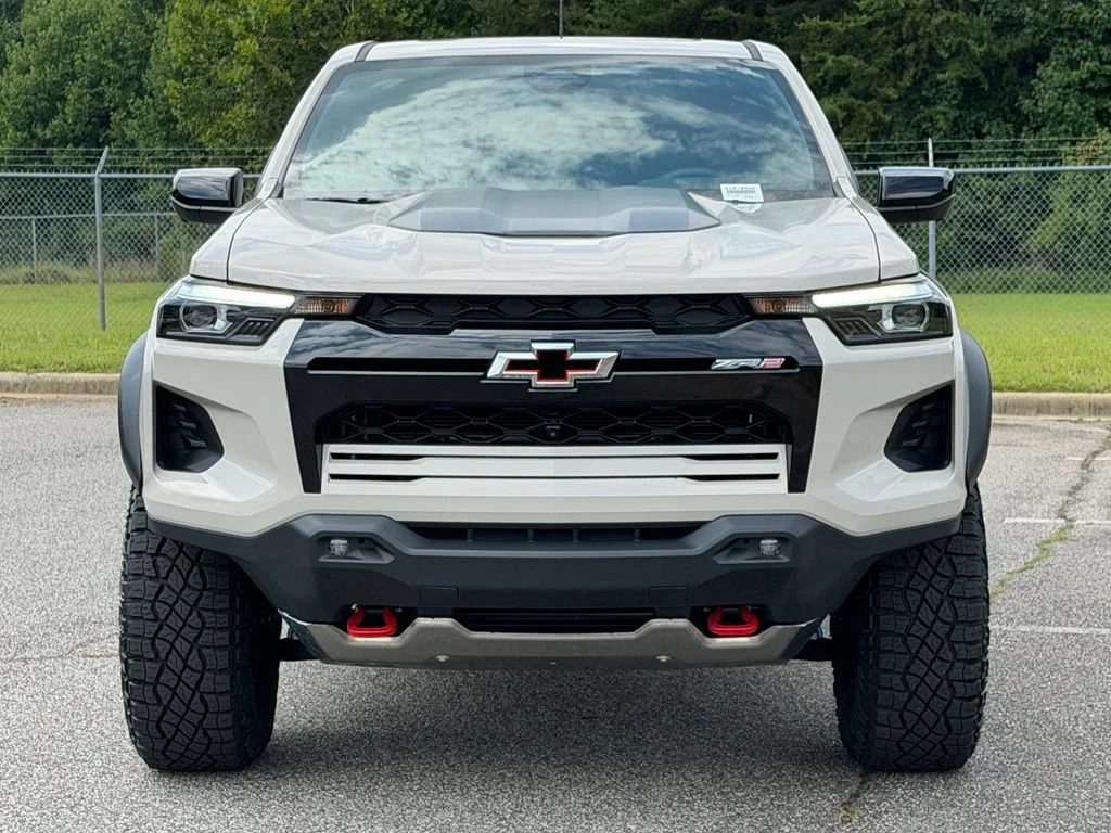 Used 2026 White Sands Chevrolet ZR2 image 40