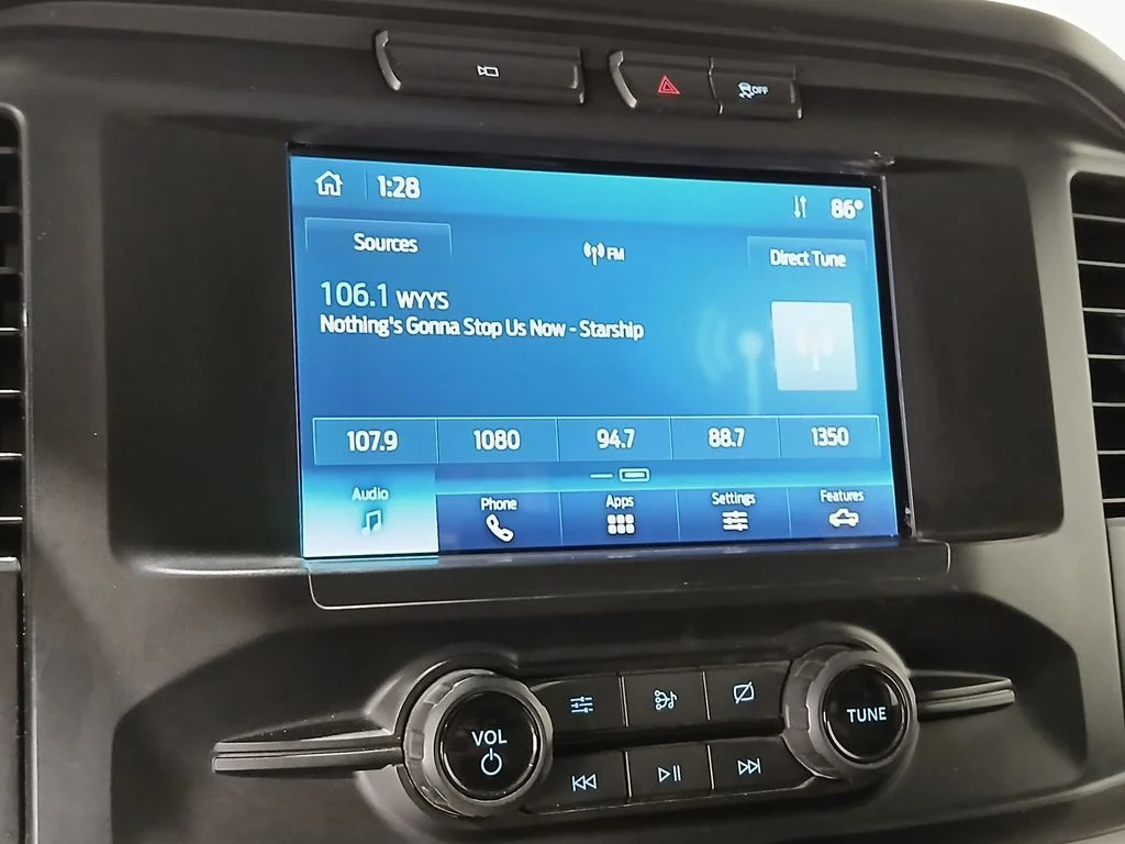 Used 2021 White Ford XL image 18