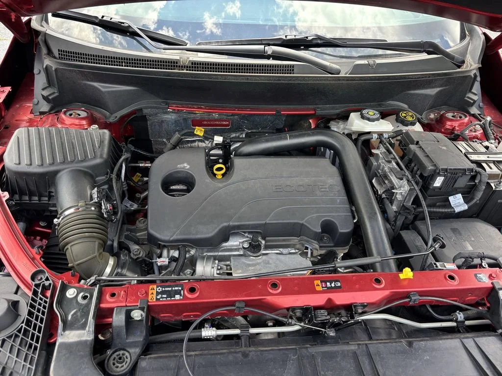 Used 2024 Volcanic Red Tintcoat GMC SLE image 12