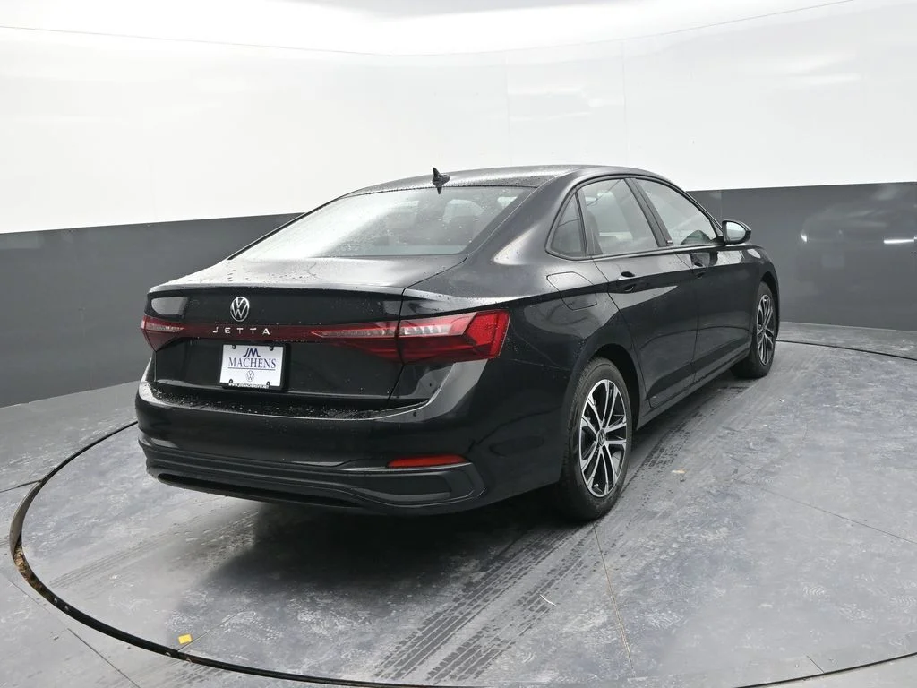 New 2026  Volkswagen 1.5T Sport image 11
