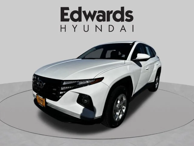 Used 2024 White Hyundai SE image 1