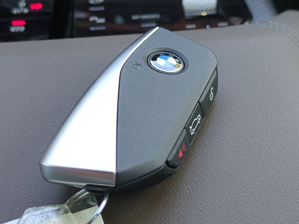 New 2026 Black Sapphire Metallic BMW 30 xDrive image 30