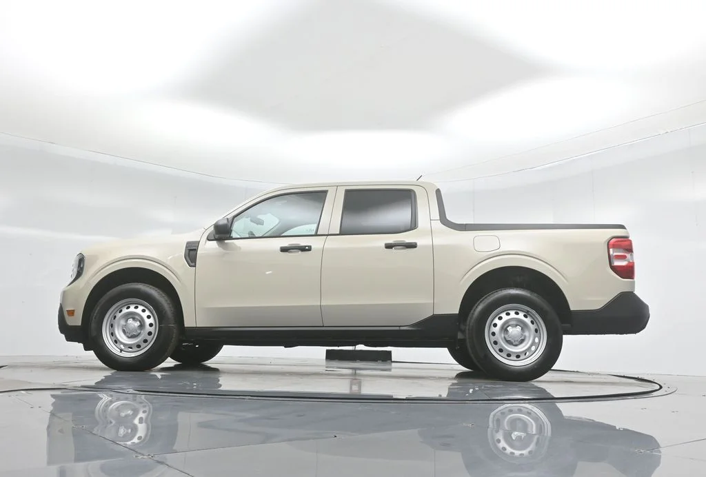 New 2025 Desert Sand Ford XL image 47