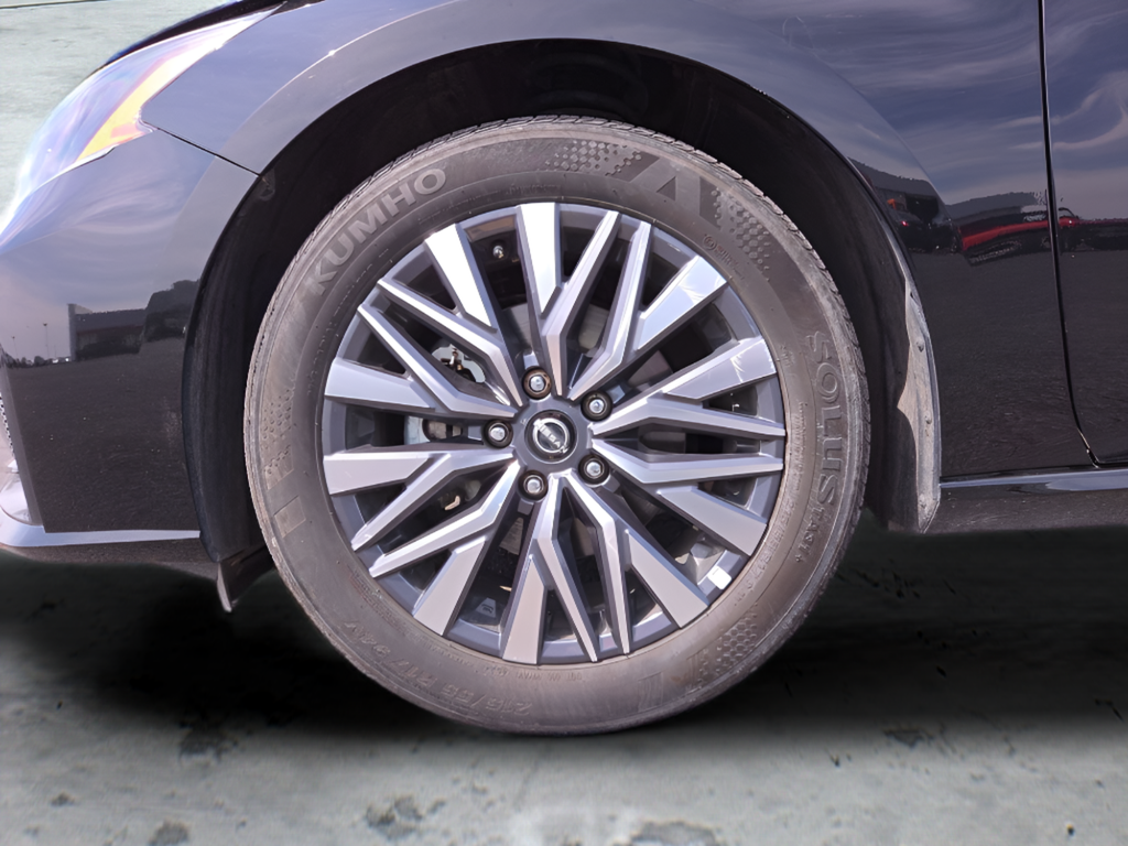 Used 2025 Black Nissan 2.5 SV image 18